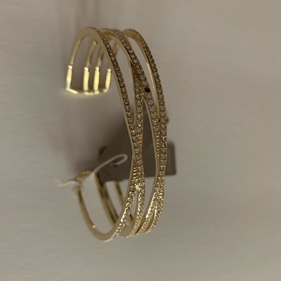 Bracelets - Picture 7 of 8